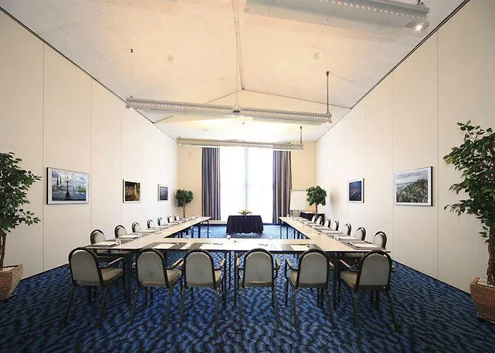 Hotel H4 Bergedorf, Trademark Collection By Wyndham 4*